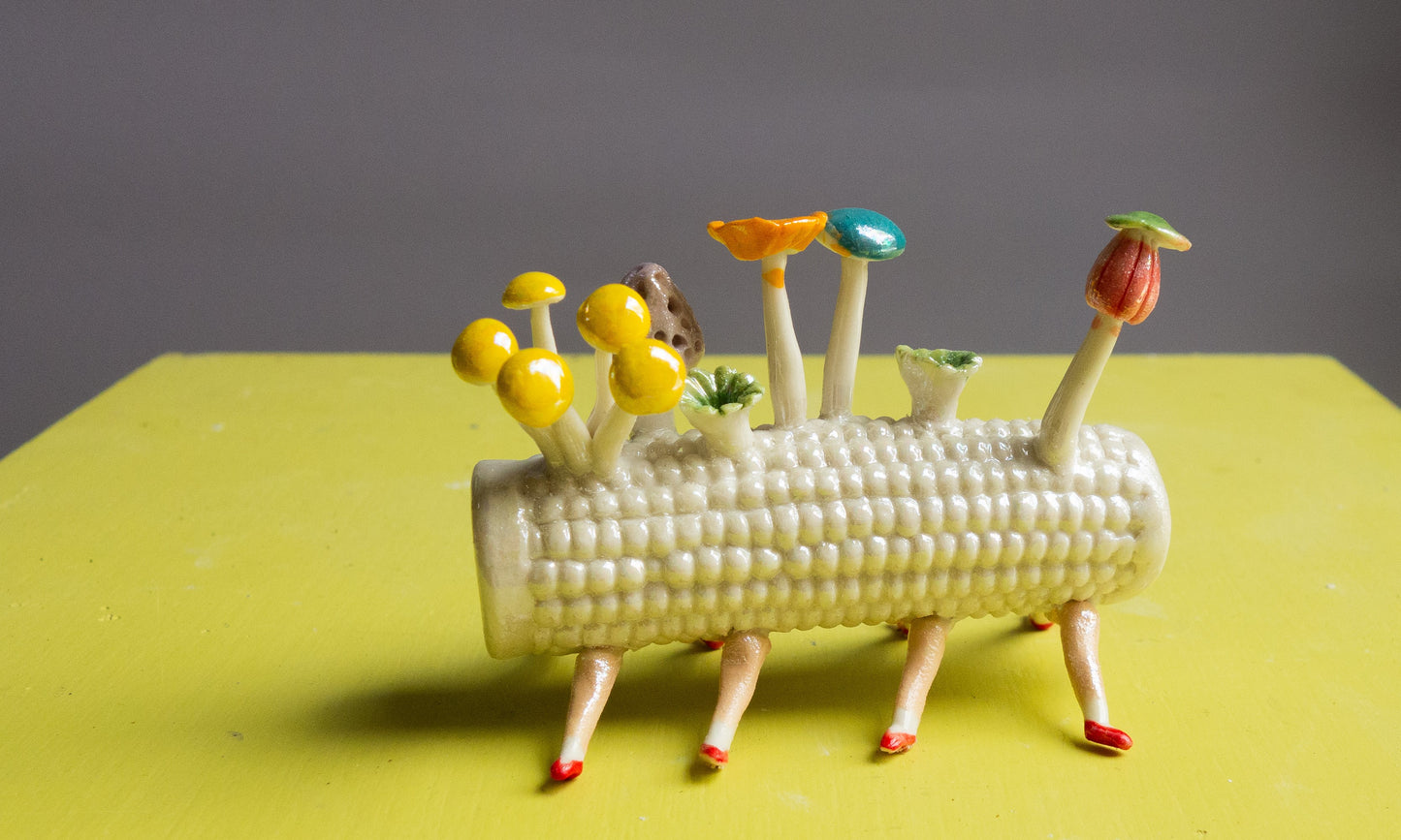 Mini Dancing Corn (Insence Holder)